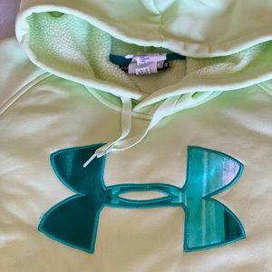 Under Armour Mint Green Hoodie w/ Teal and blue brand embroidery. Fits great